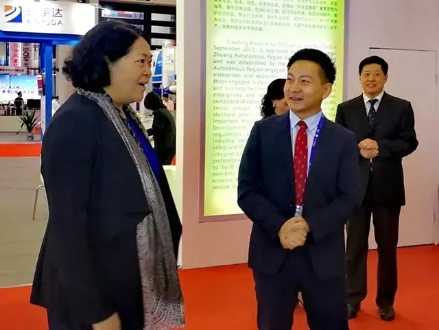 5ba44ea04a2e2.jpg 14.jpg